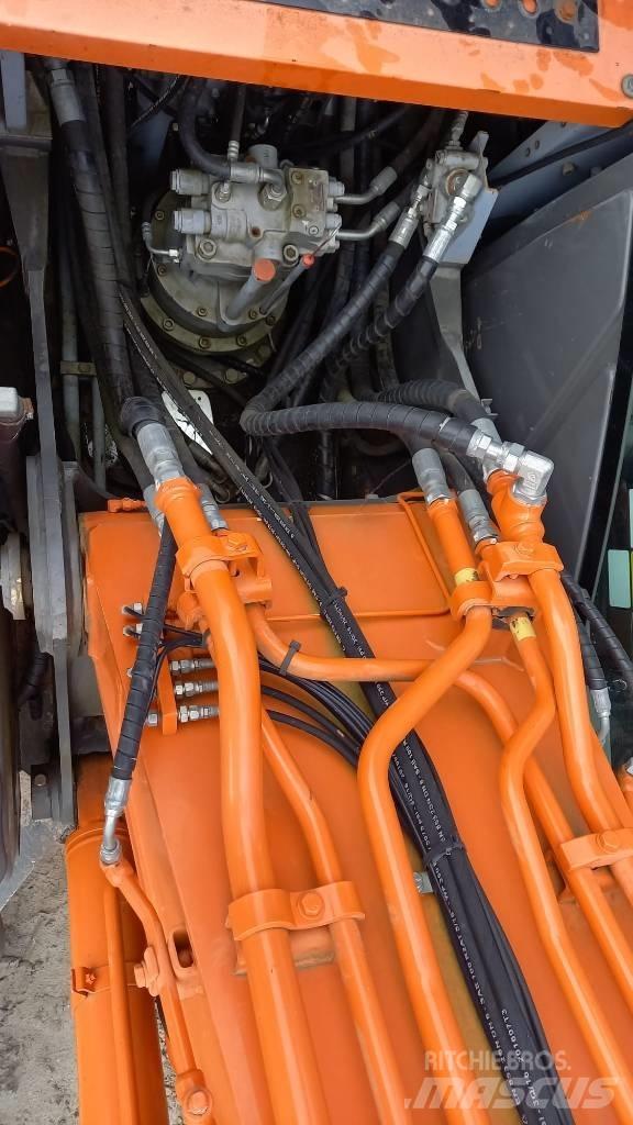 Hitachi ZX 210 LC Lánctalpas kotrók