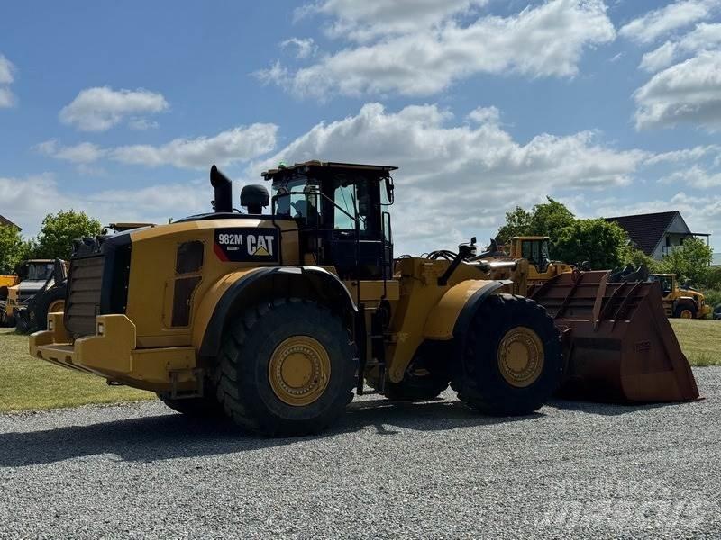 CAT 982 M Gumikerekes homlokrakodók