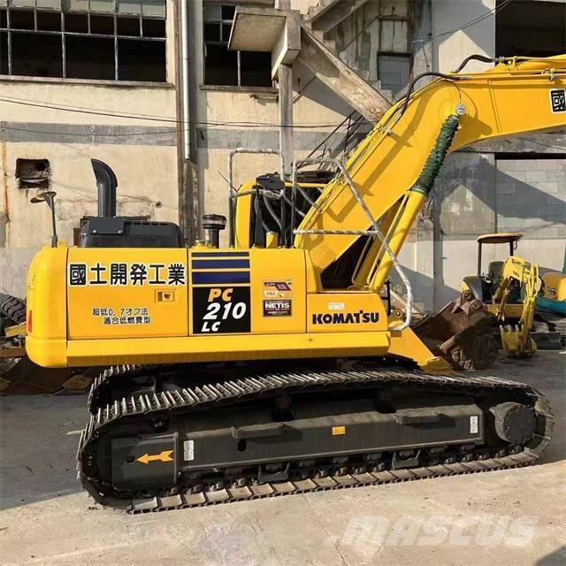 Komatsu PC 210 Lánctalpas kotrók
