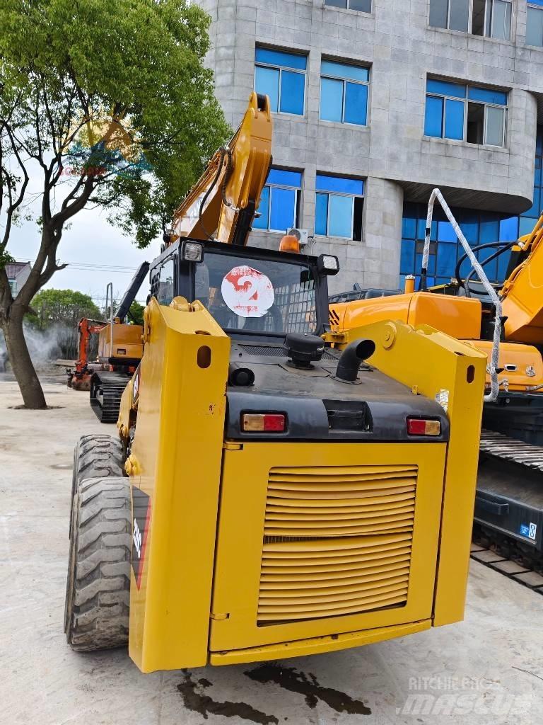 CAT 226 C Kompaktrakodók