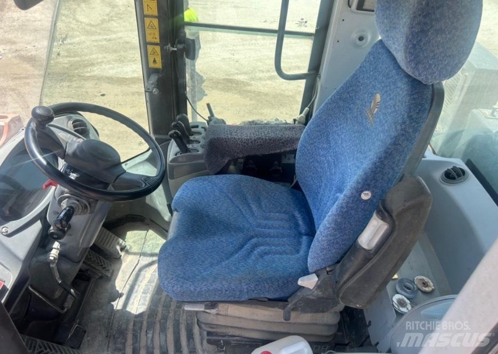 Hitachi ZW 310-5 Gumikerekes homlokrakodók