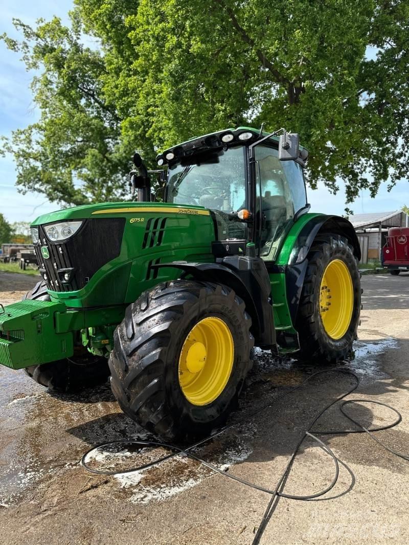 John Deere 6175 r Traktorok