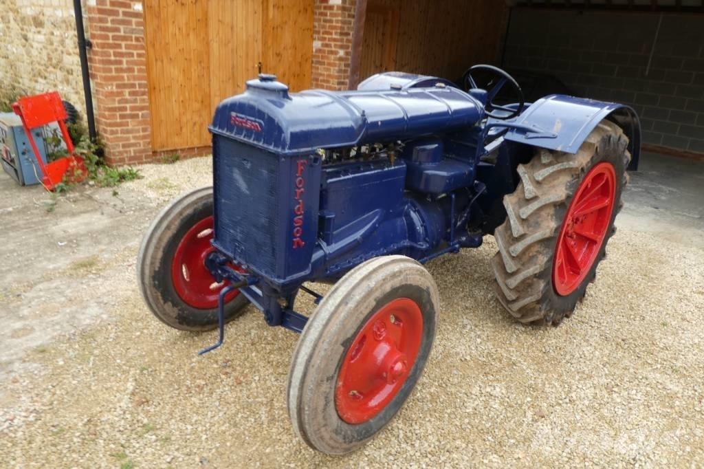  standard fordson Traktorok