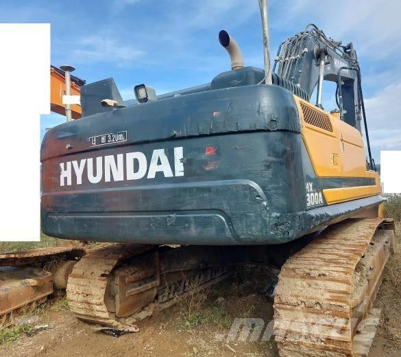 Hyundai HX 300 AL Lánctalpas kotrók