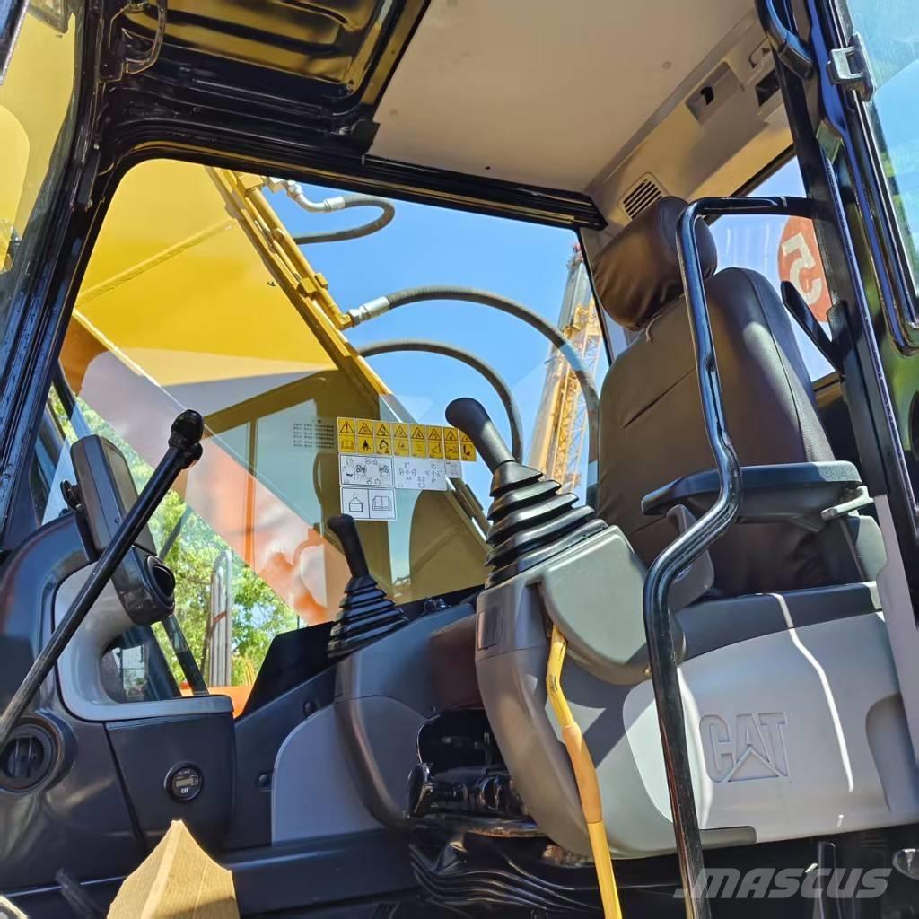 CAT 320 D Lánctalpas kotrók