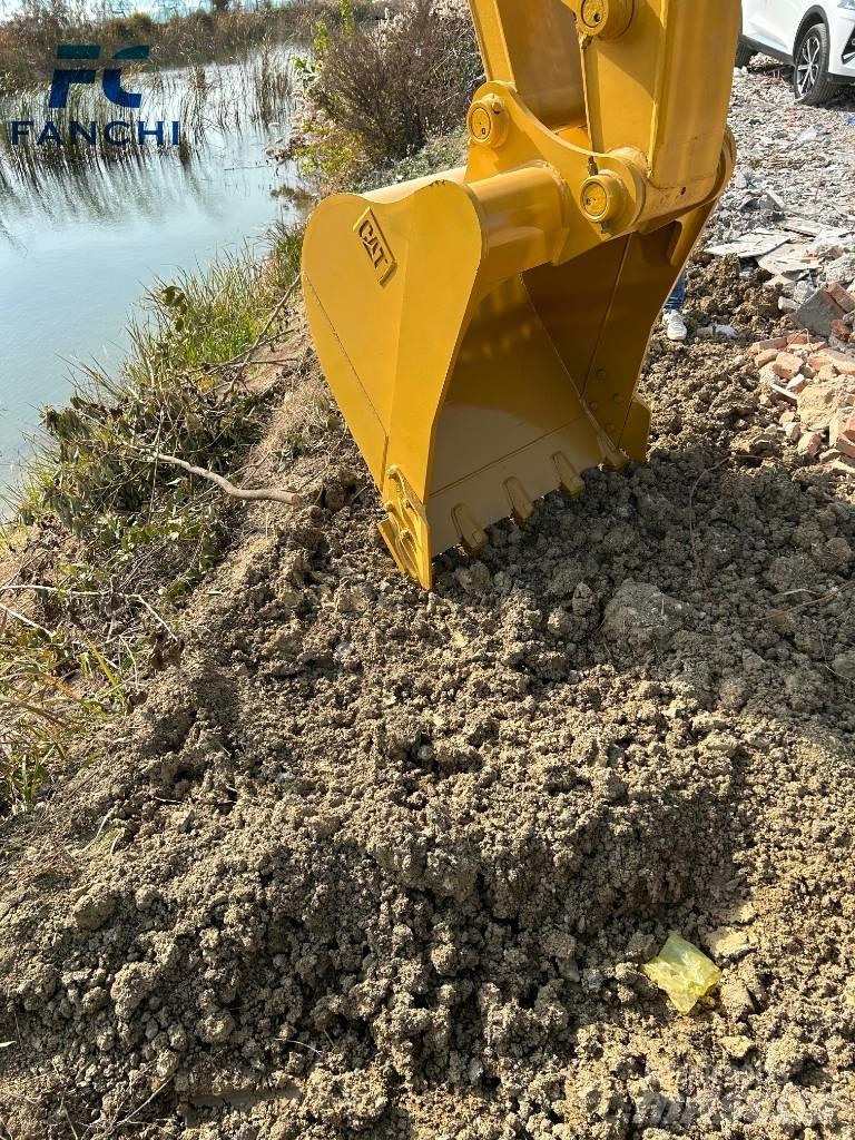 CAT 320 D Lánctalpas kotrók