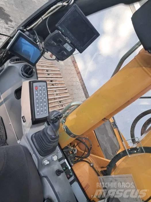 Liebherr R 926 LC Lánctalpas kotrók