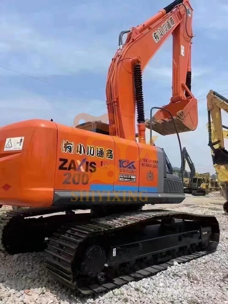 Hitachi ZX 200-3 Lánctalpas kotrók
