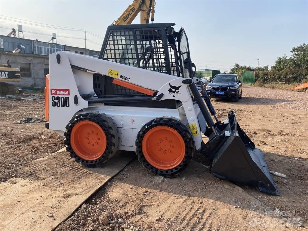 Bobcat S 300 Kompaktrakodók