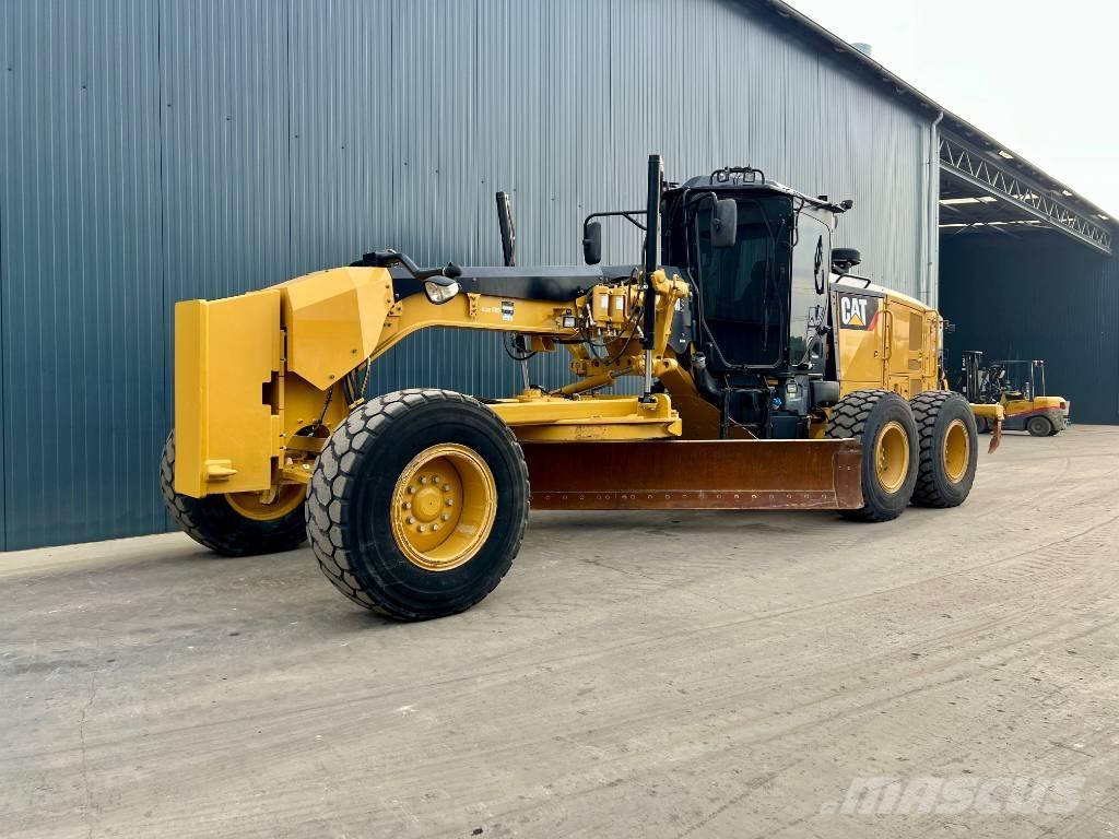 CAT 140M3 Gréderek