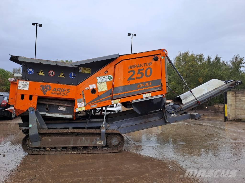 Arjes Impaktor 250 Mobil törőgépek