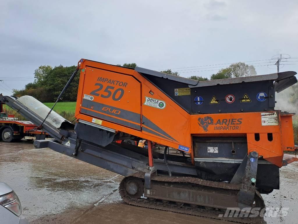 Arjes Impaktor 250 Mobil törőgépek