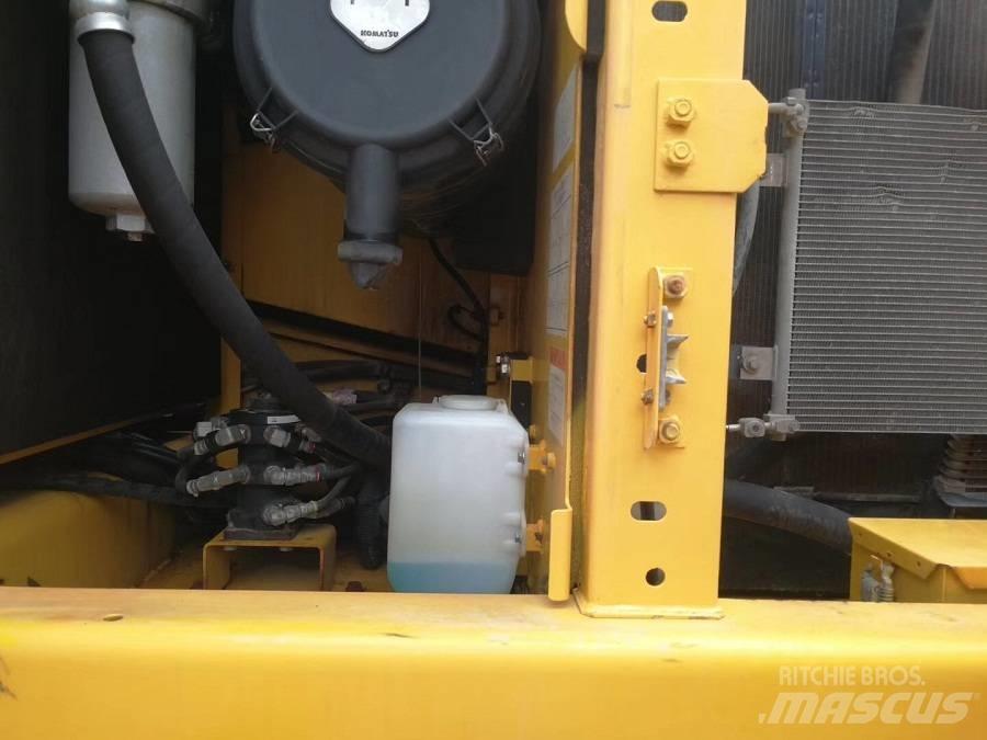 Komatsu pc200-8 Lánctalpas kotrók