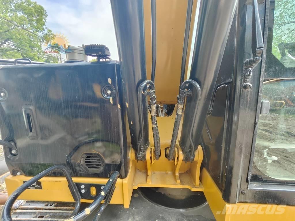 CAT 310 Lánctalpas kotrók