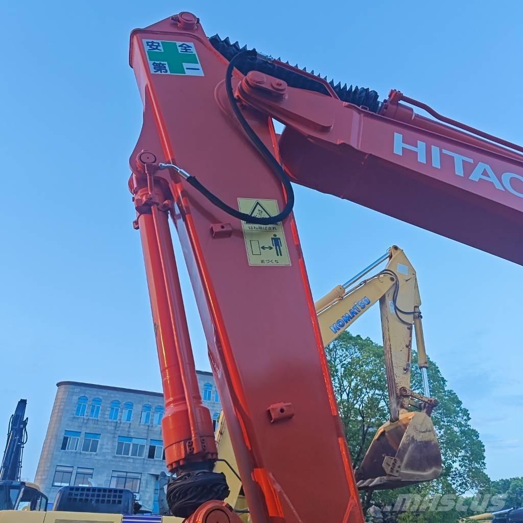 Hitachi ZX 120 Lánctalpas kotrók
