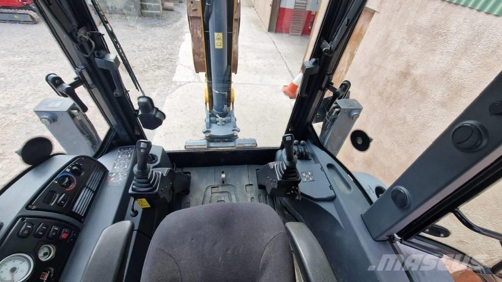 Terex TLB 890 Kotrórakodók