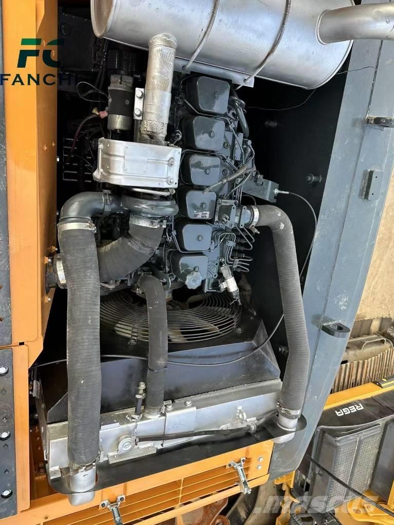 Hyundai 220LC-9S Lánctalpas kotrók