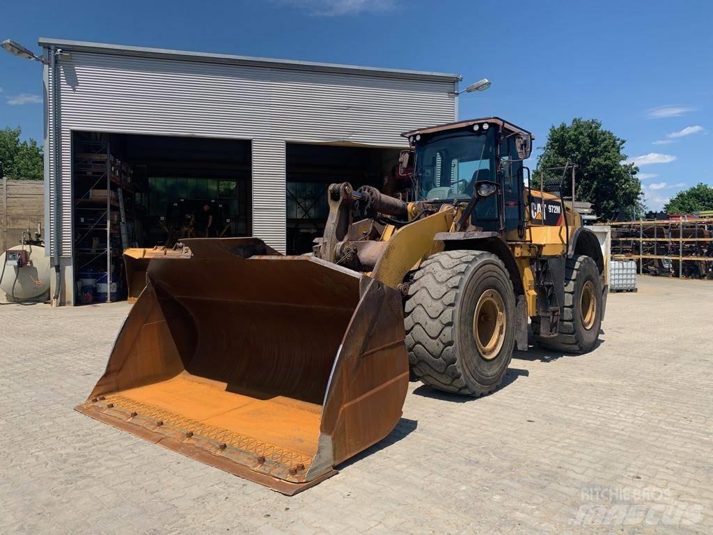 CAT 972 M Gumikerekes homlokrakodók