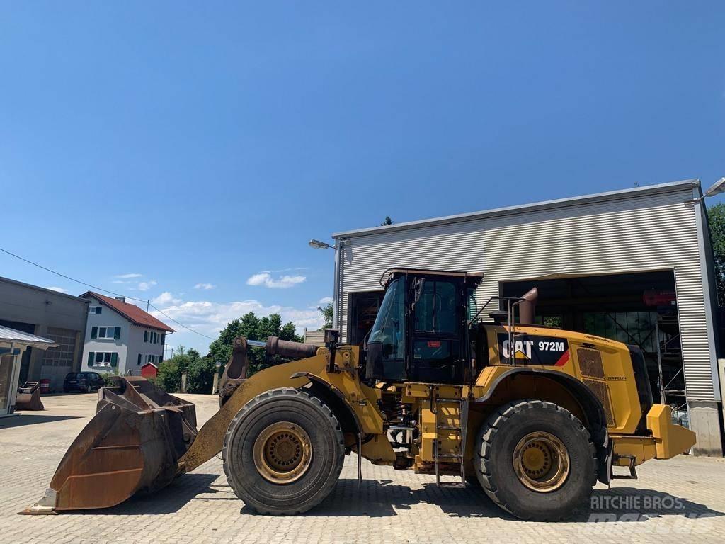CAT 972 M Gumikerekes homlokrakodók