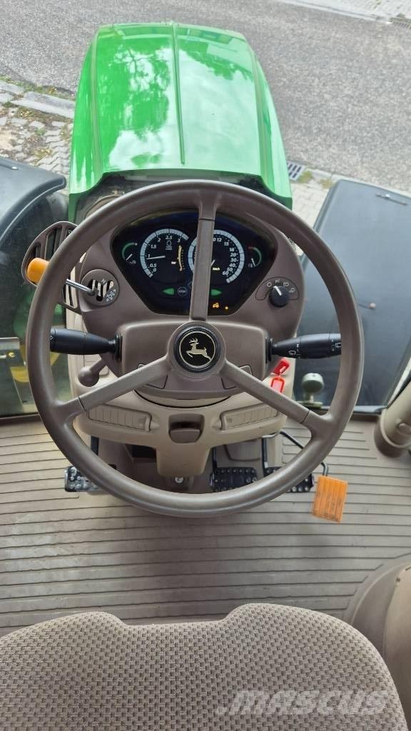 John Deere 6210 R Traktorok