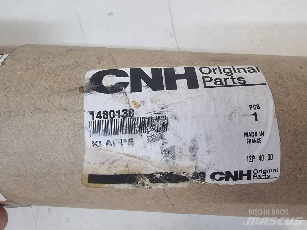O&K RH/MH  1480138 Vezetőfülke és belső tartozékok