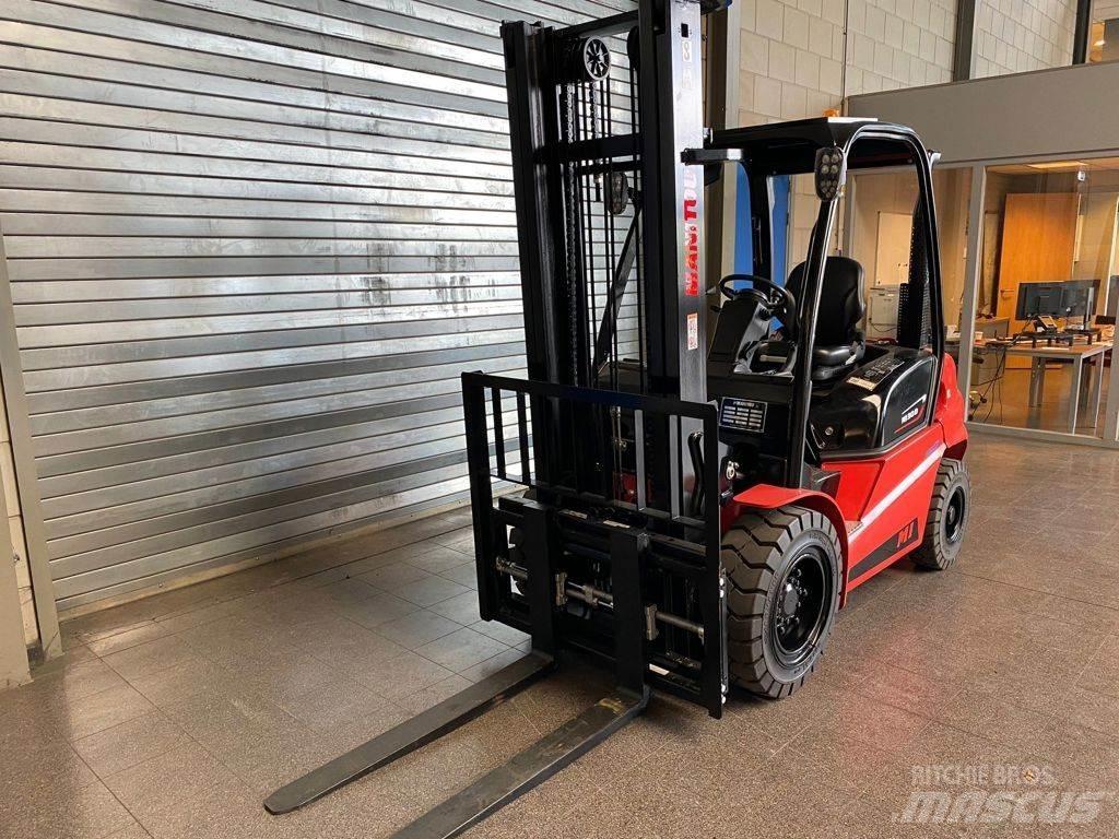 Manitou MI 30 D Dízel targoncák