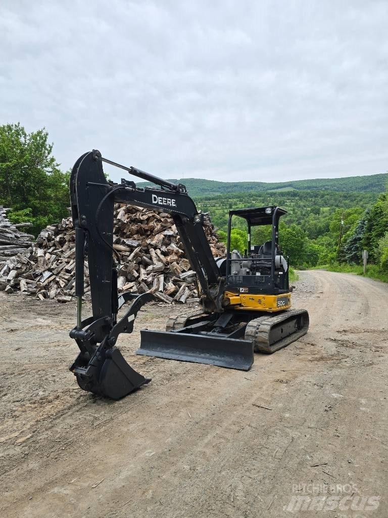DEERE 50G Mini kotrók < 7t