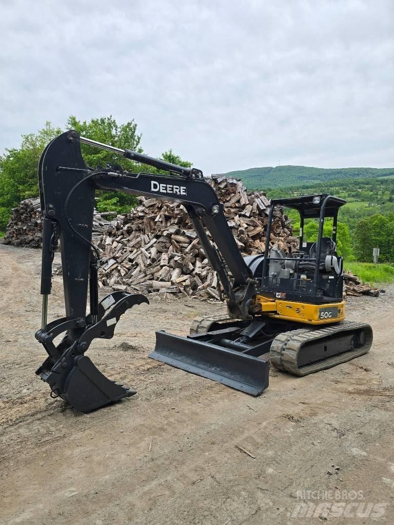DEERE 50G Mini kotrók < 7t