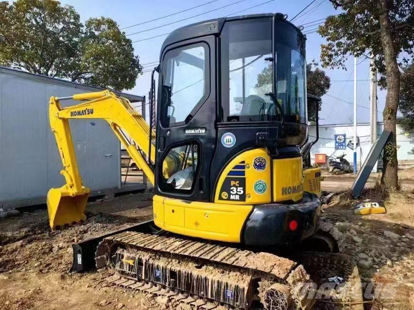 Komatsu PC 35 Mini kotrók < 7t