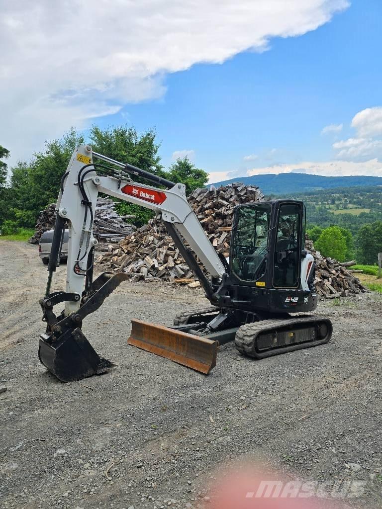 Bobcat E 42 Mini kotrók < 7t