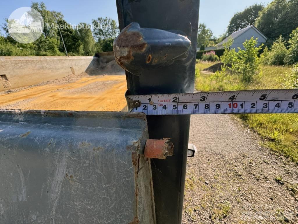 Atlas 160 W Gumikerekes kotrók
