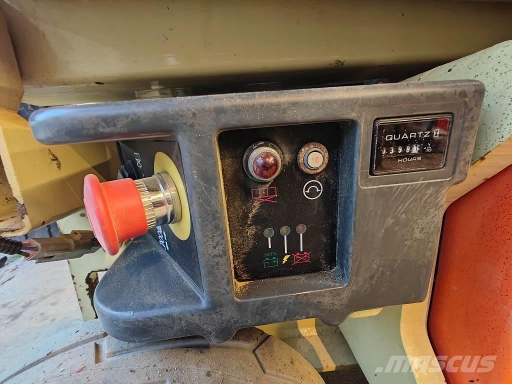 JLG 1930 ES Ollós emelők