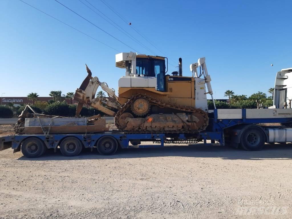 CAT D 7 R II lánctalpas dózerek