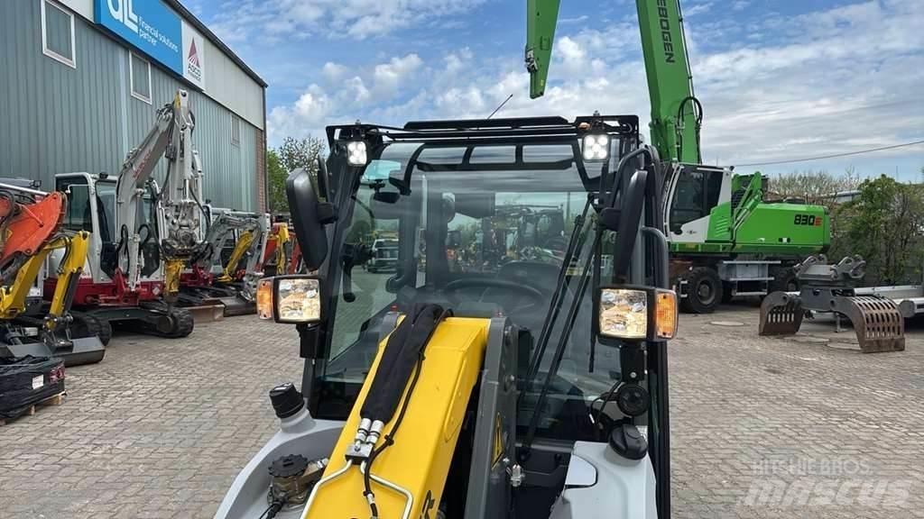 Kramer 5040 Gumikerekes homlokrakodók