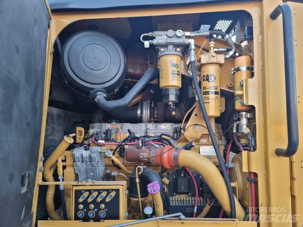 CAT 160 M Gréderek