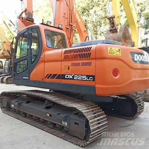 Doosan dx225 Lánctalpas kotrók