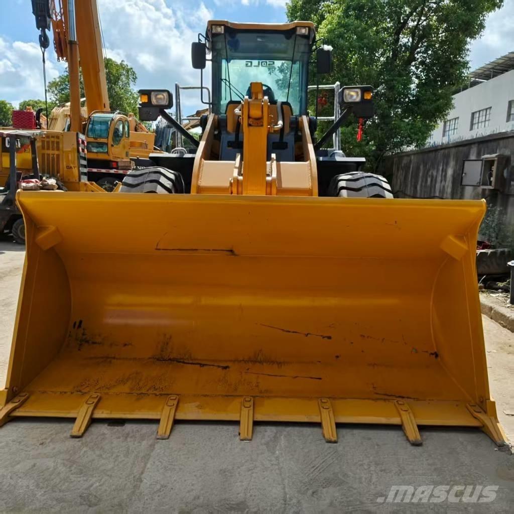 SDLG LG 958 F Gumikerekes homlokrakodók