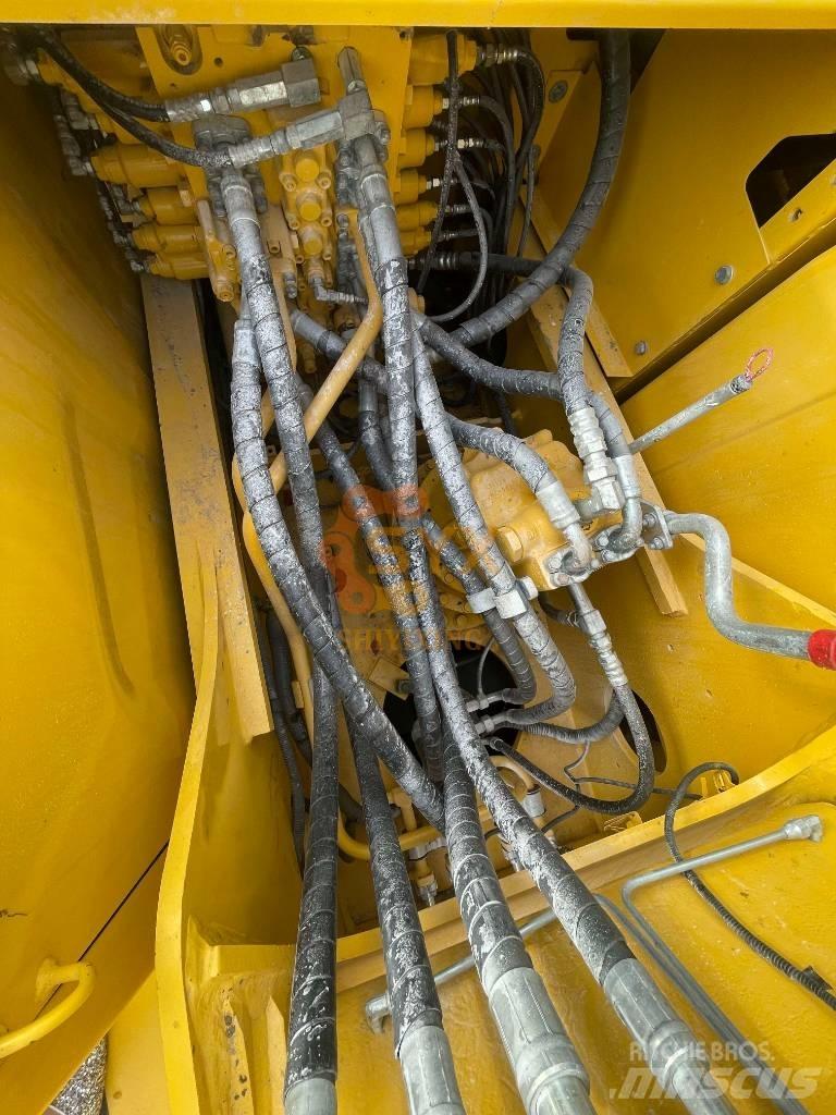 Komatsu PC 200-8 Lánctalpas kotrók