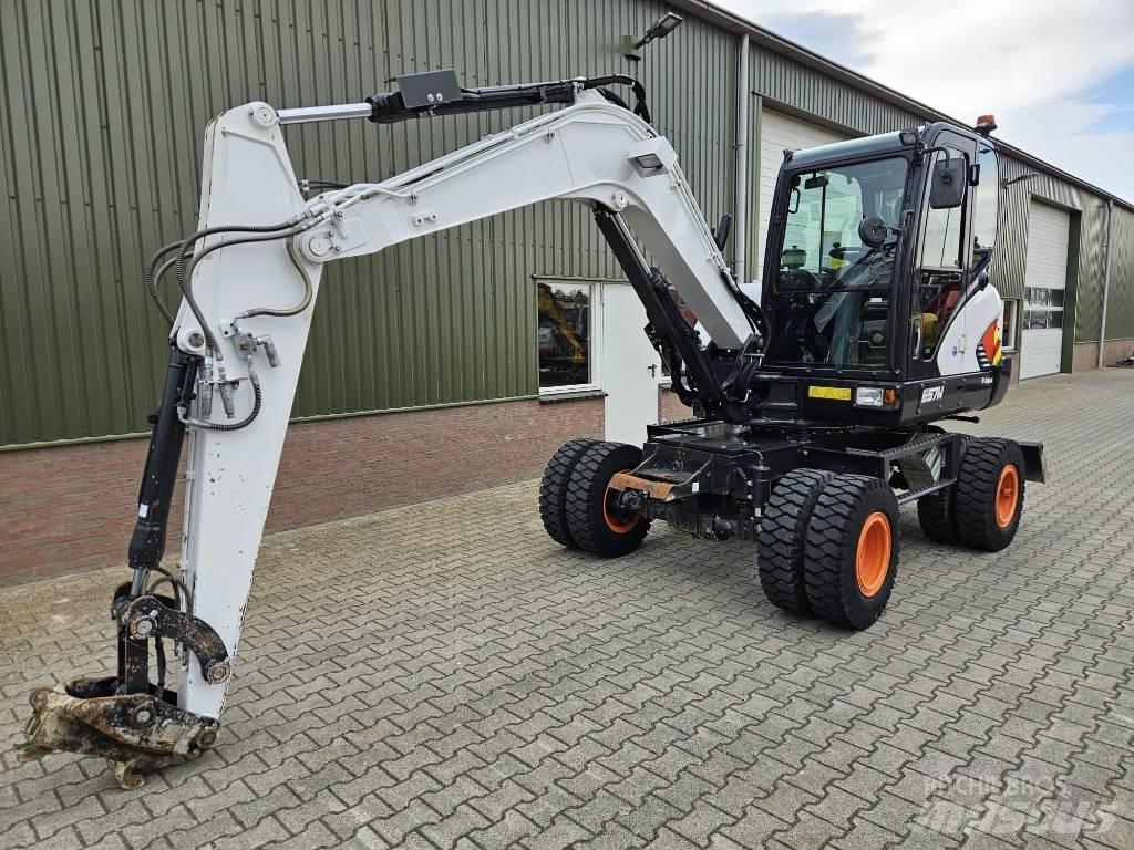 Bobcat E57W Gumikerekes kotrók