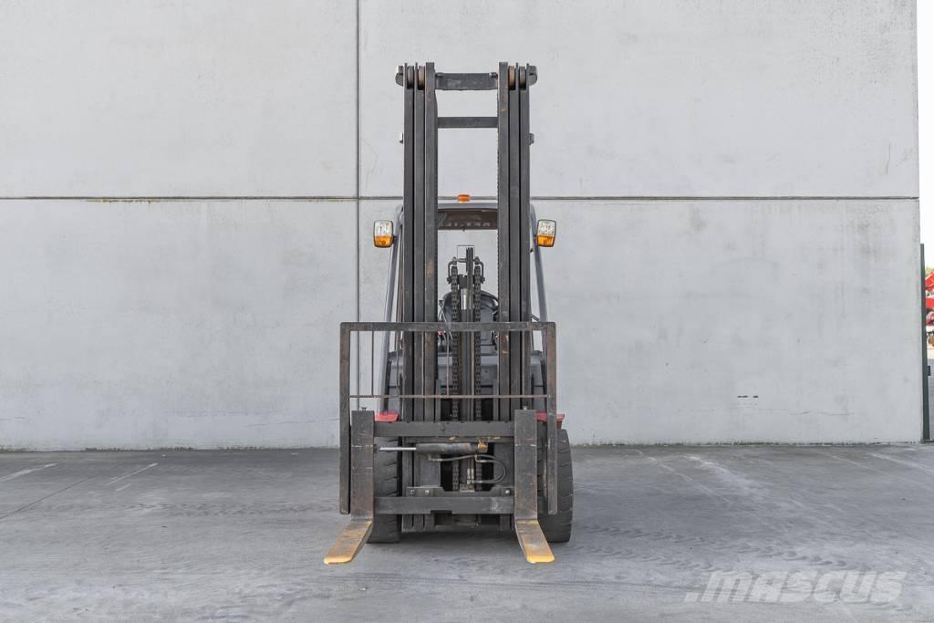 Manitou MI 35 D Dízel targoncák