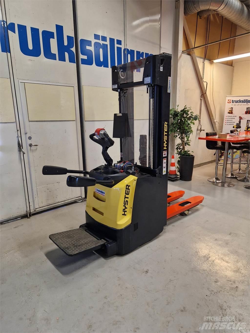 Hyster S1.4S IL Gyalogkíséretű targonca