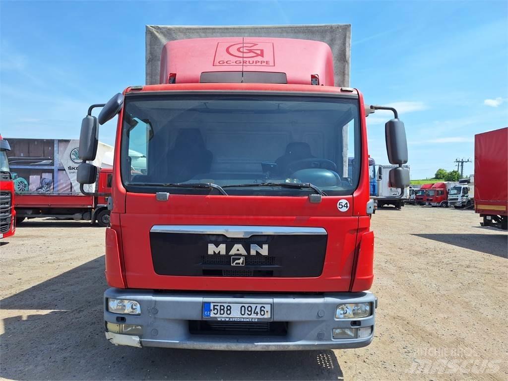 MAN TGL 8.180 Platós / Ponyvás teherautók