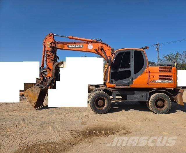 Doosan DX 140 WV-3 Gumikerekes kotrók