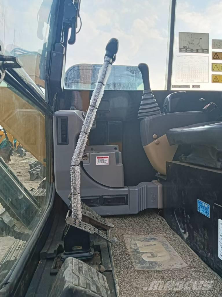 CAT 305.5 Mini kotrók < 7t