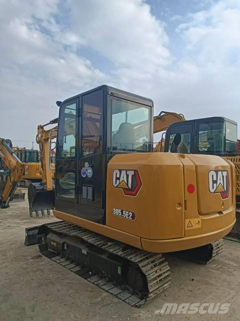 CAT 305.5 Mini kotrók < 7t