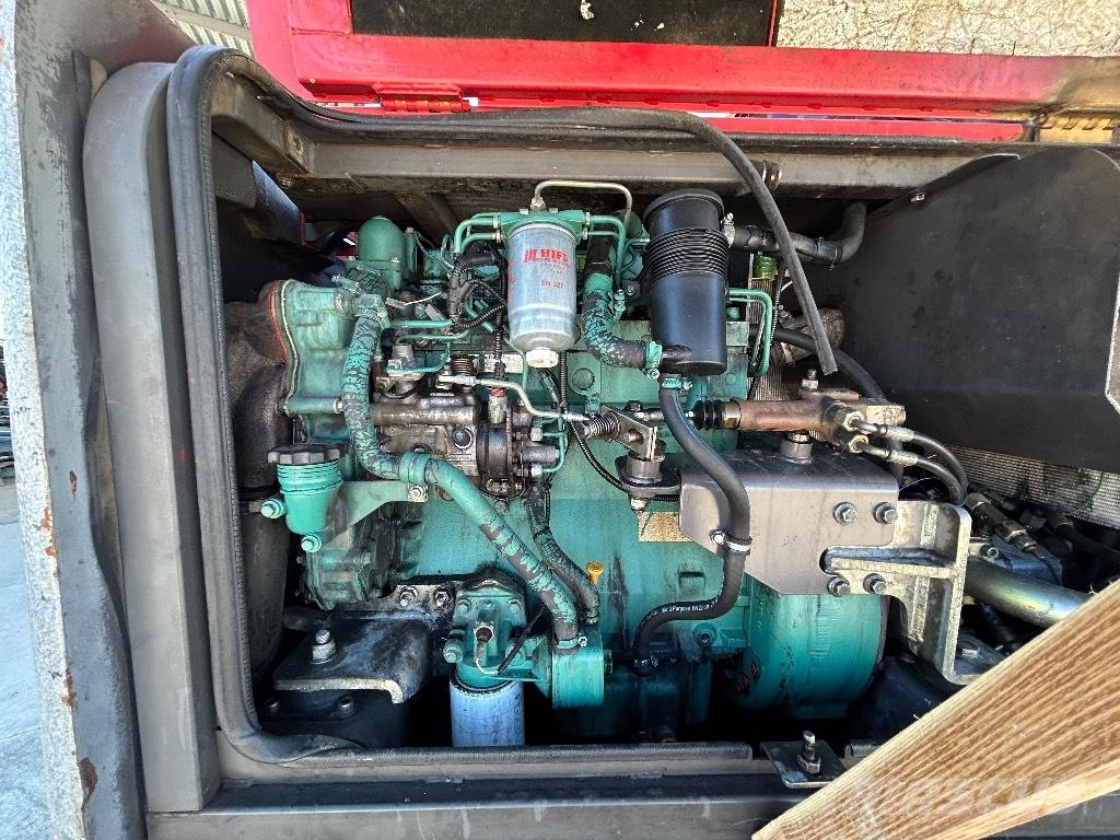 Volvo EW 140 Gumikerekes kotrók