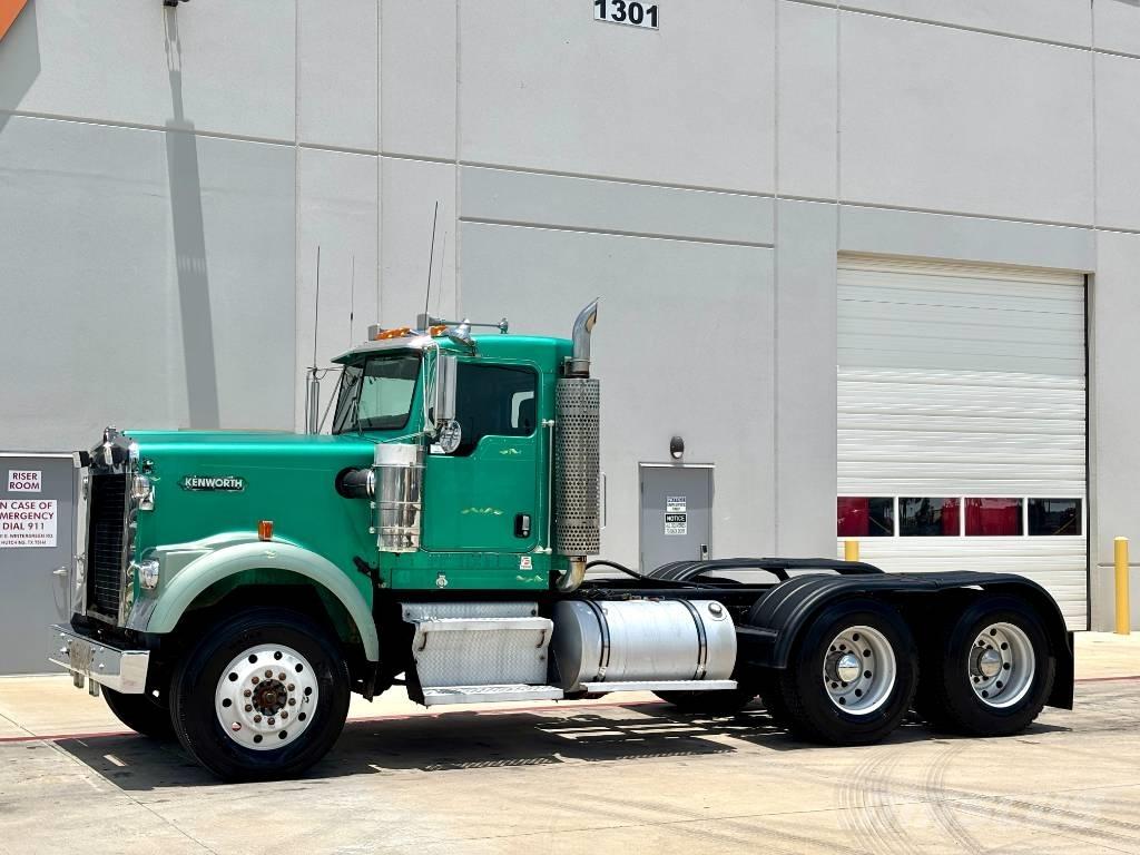 Kenworth W 900 Nyergesvontatók