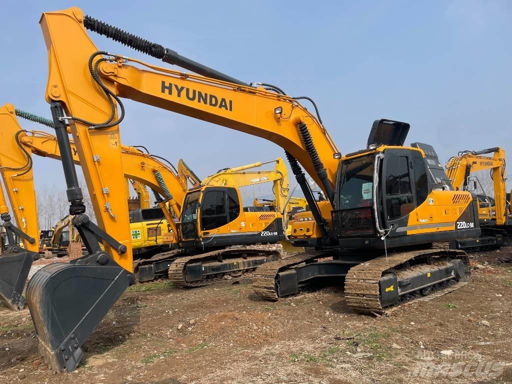 Hyundai 220 Lánctalpas kotrók
