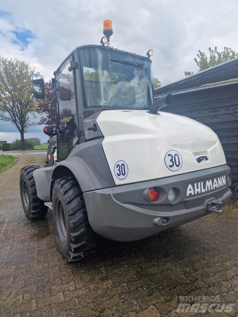 Ahlmann AZ95/75 Gumikerekes homlokrakodók