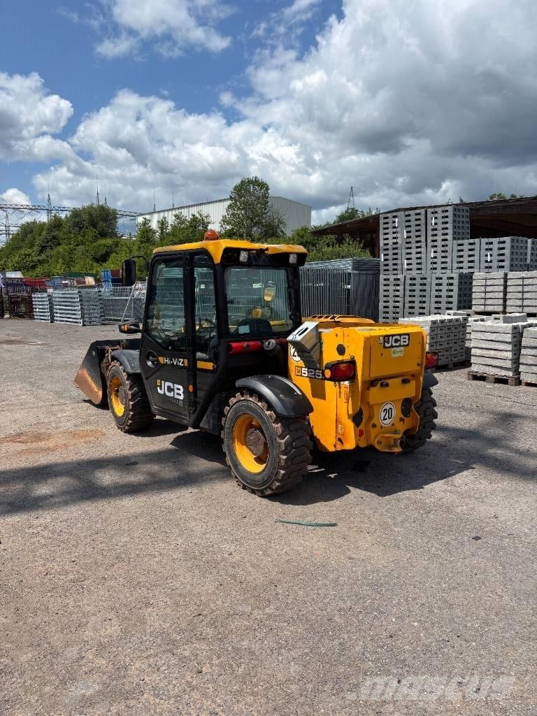 JCB 525-60 Teleszkópos rakodók